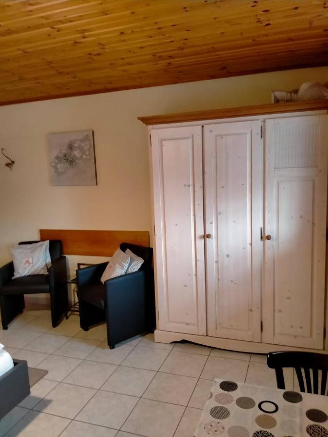 Gasthof Lederhose Diepenbeek Екстериор снимка