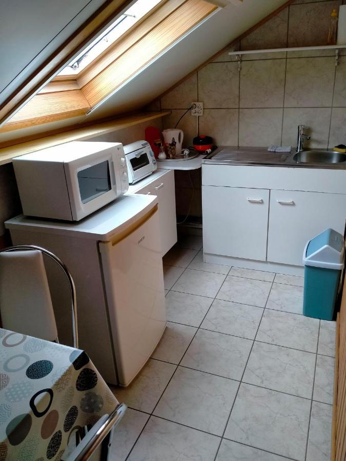 Gasthof Lederhose Diepenbeek Екстериор снимка