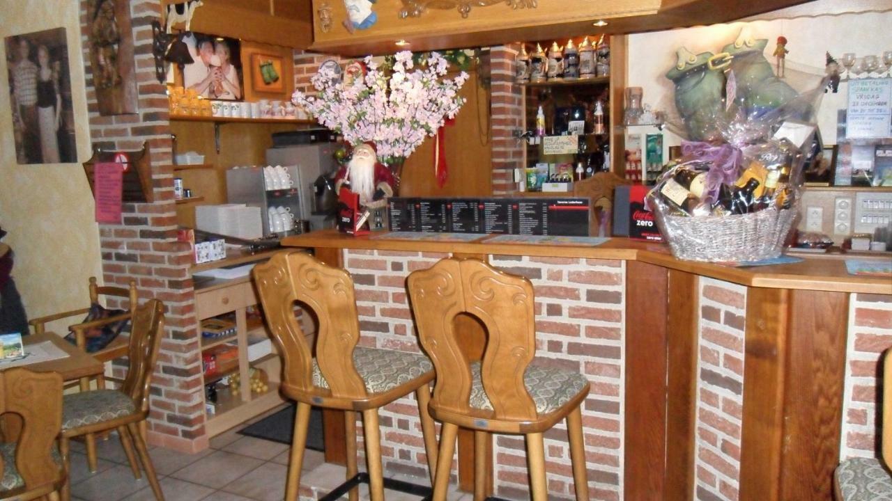 Gasthof Lederhose Diepenbeek Екстериор снимка